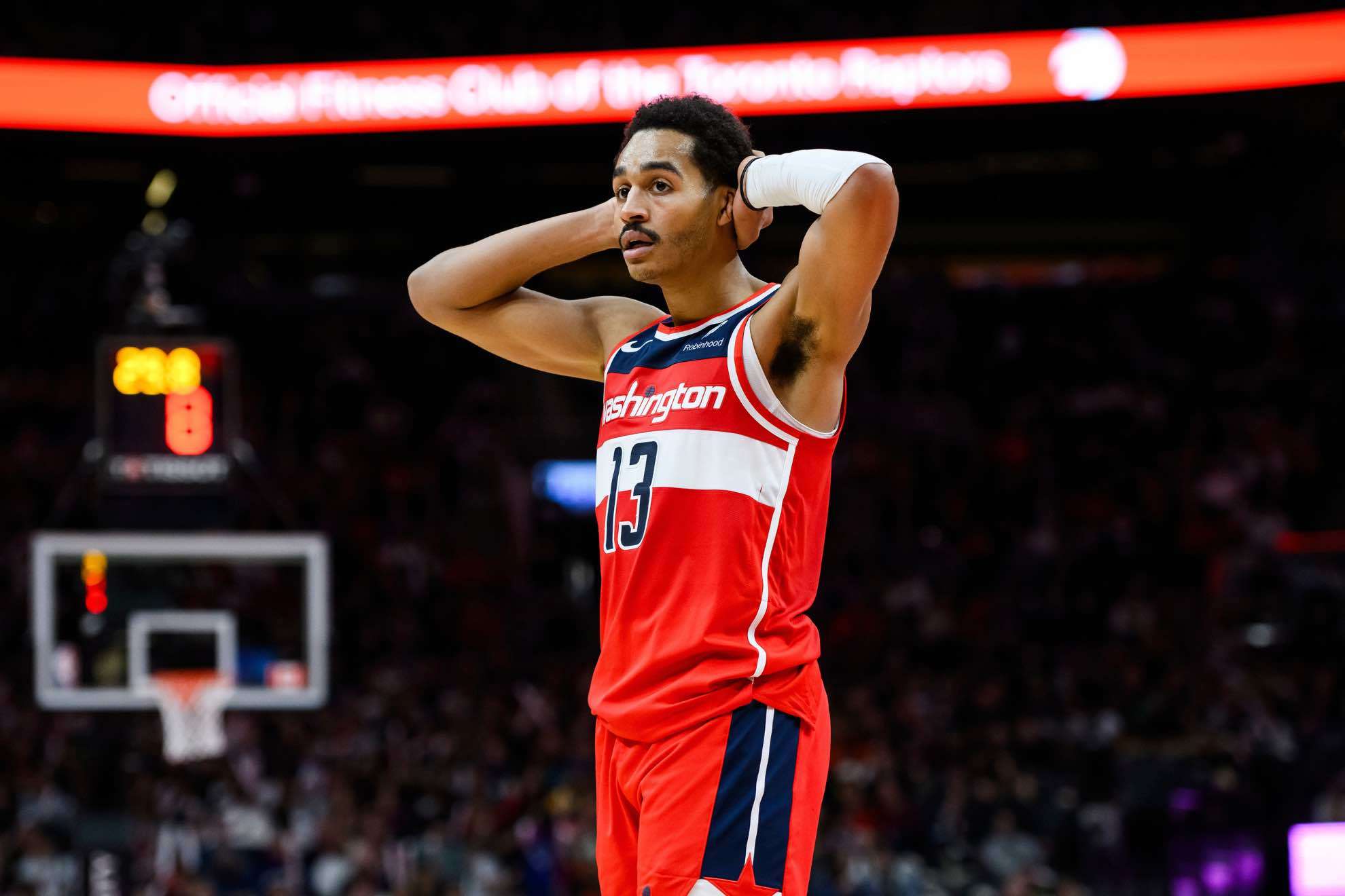 Jordan Poole embarrasses the Wizards again: he let the clock run while losing in the 4th quarter